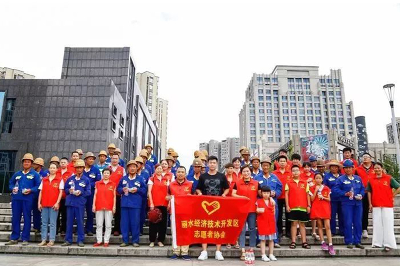 “炎炎夏日，爱心传递”夏季送清凉活动