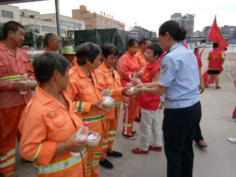 “炎炎夏日，爱心传递”夏季送清凉活动