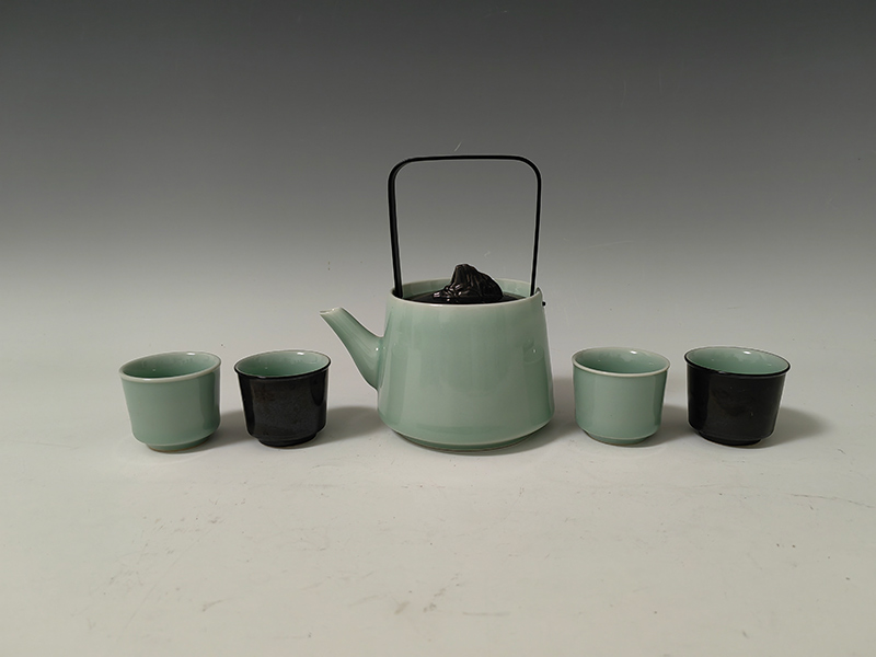 粉青乌晶釉提梁独山茶具