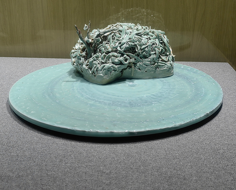 《梅花香自苦寒来》陶艺作品，23000元-(3)